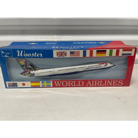 WOOSTER 1:200 US AIR BOEING 767-200 PLASTIC SNAP FIT MODEL PLANE NO.244 - Picture 2 of 7